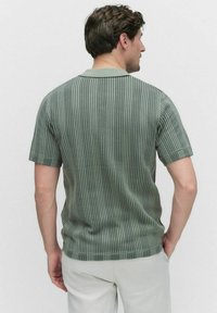 Dobber KEN KNITTED - Piké - green