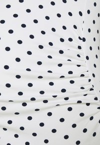 Envie de Fraise KATIA - T-shirt estampada - offwhite/navy blue
