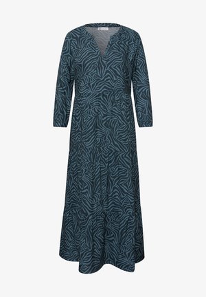 Lange teal jurk met zwarte zebrastripes, driekwartmouwen, V-hals en gelaagde rokdelen.