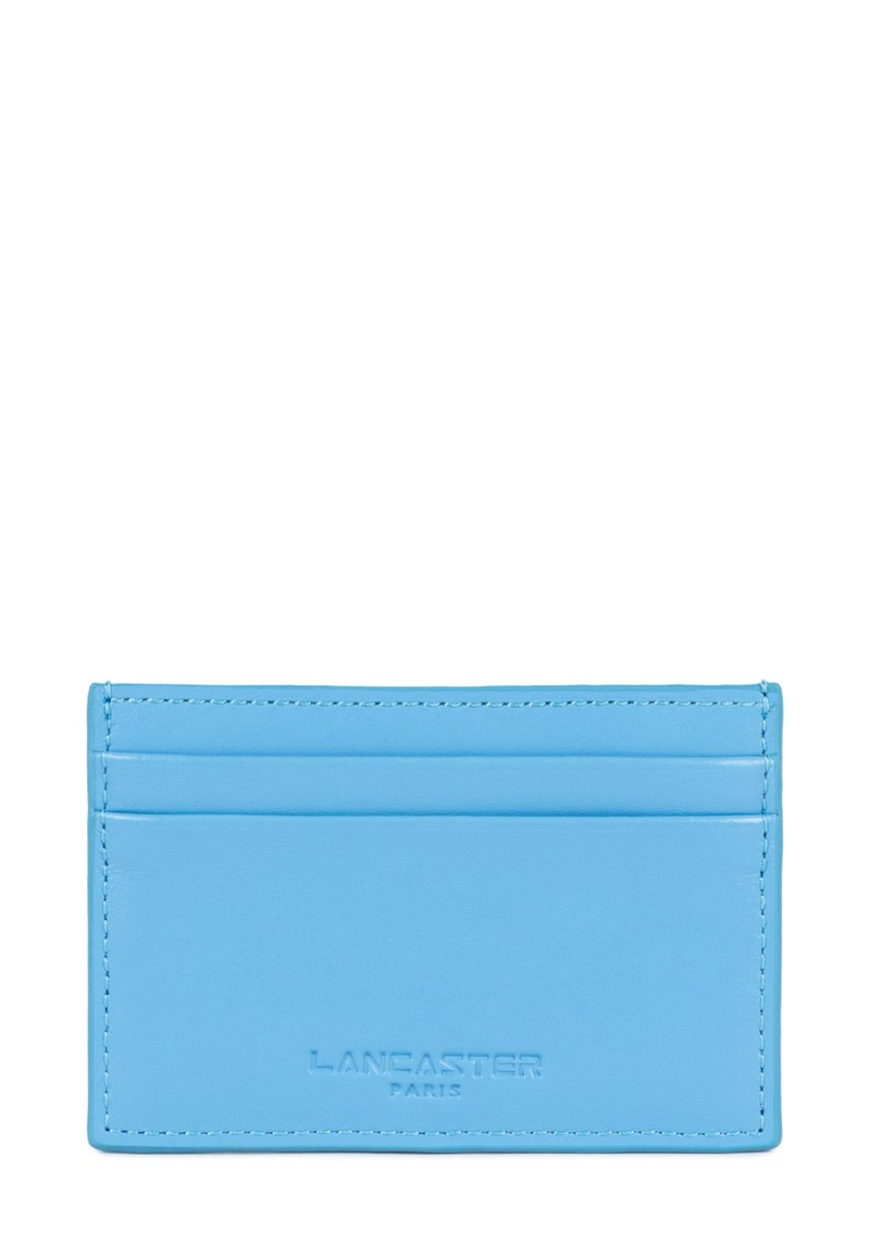 Portafoglio in pelle blu con quattro scomparti, texture liscia, logo "LANCASTER PARIS" impresso in basso e cuciture di precisione lungo i bordi.