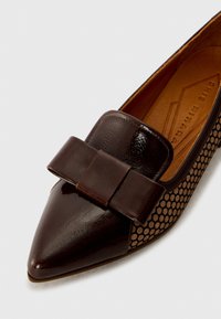 Chie Mihara HALVI - Escarpins - sucre choco/moony peach