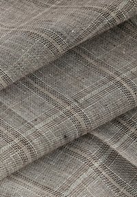 Next TAILORED REGULAR FIT LINEN CHECK - Anzughose - neutral