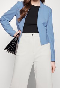 BOSS Tygbyxor - white