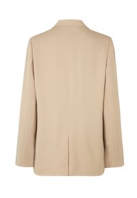 Beige blazer med notched krave, lange ærmer og en enkelt luftning bagpå. Lavet af glat stof med en subtil tekstur.