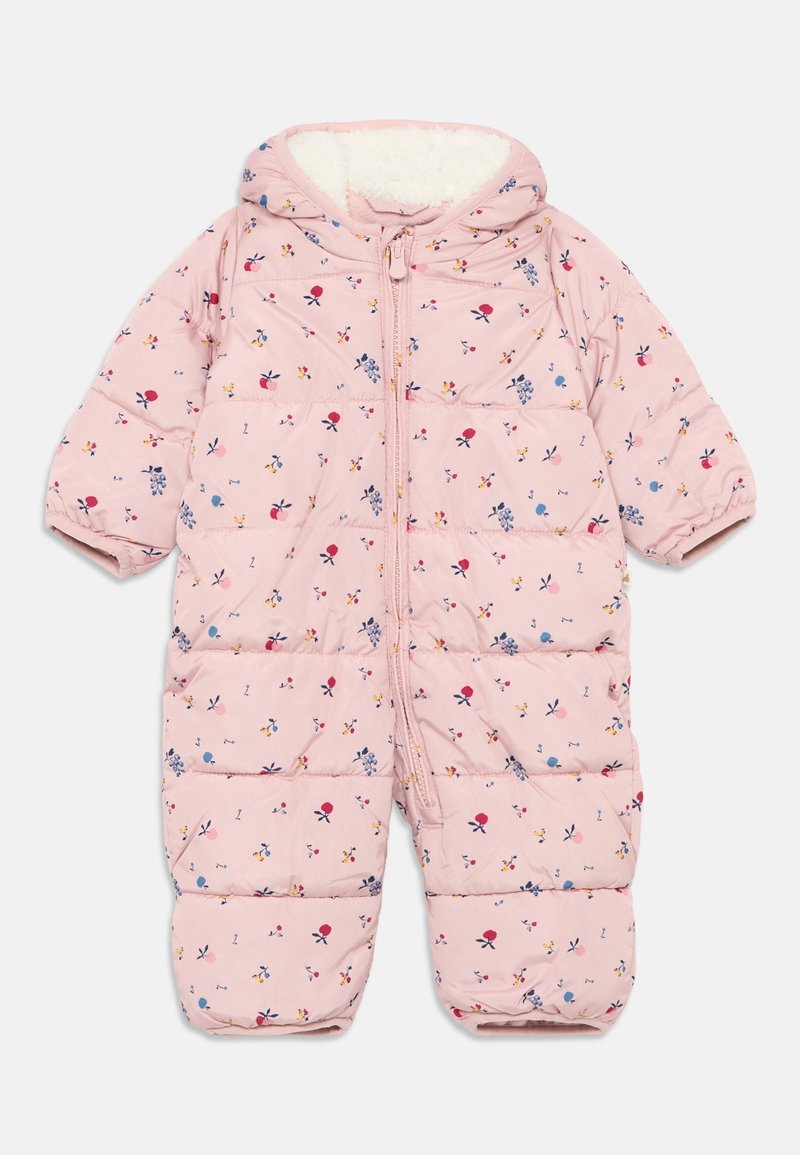 Combi-pilote rose rembourrée pour bébé avec capuche, fermeture éclair frontale, et petit imprimé multicolore de fleurs et de fruits, doublée en polaire à l'intérieur.