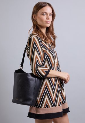 The Bridge, BORSA A SPALLA SECCHIELLO DONNA THE BRIDGE LUCE SOFT 042336D3 15 CUOIO - Handtas - nero