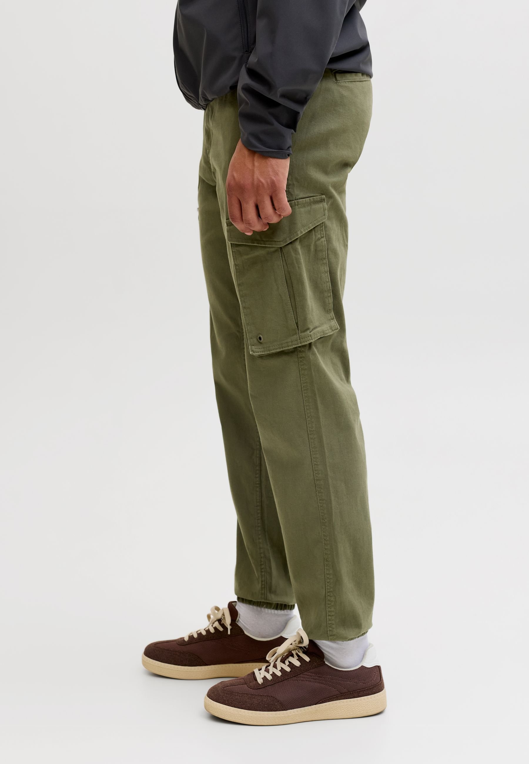 aprel RELAXED FIT - Cargo trousers - olive night/olive - Zalando