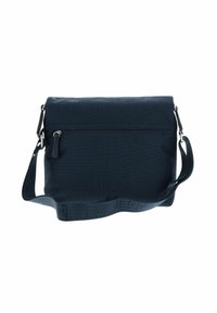 Borsa a spalla in tessuto blu navy con chiusura a patta, cinturino regolabile e tasca esterna con zip. Presenta un logo discreto sul cinturino.