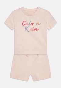 Calvin Klein Jeans - COLOUR LOGO UNISEX SET - Shorts - silver peony Thumbnail-Bild 1