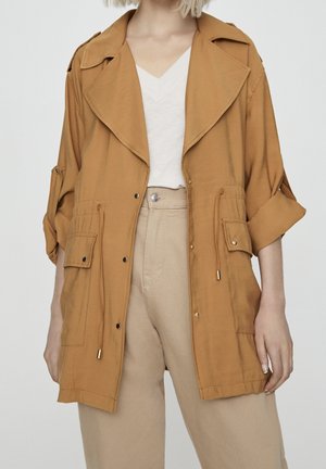 Korte frakker - camel