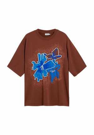 Braunes Baumwoll-T-Shirt mit auffälligem blauen abstrakten Grafikdesign und strukturierten Akzenten sowie lockerer Passform.