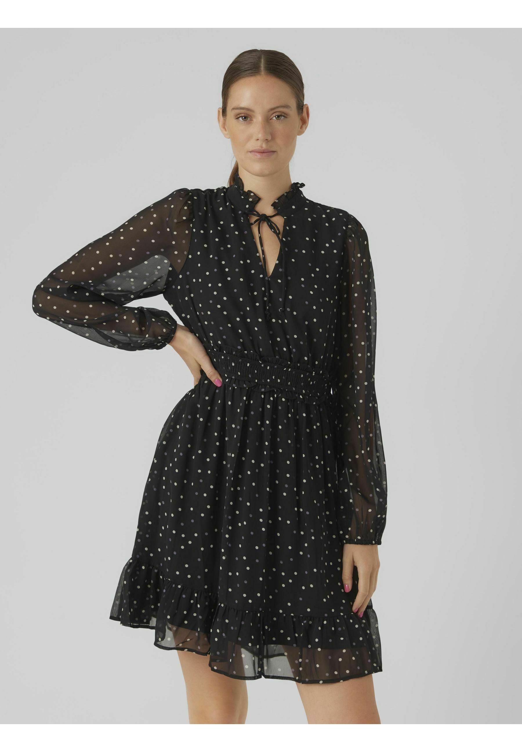 Robe Longue Taille Unique Elena Z - Réf A097 - Couleur Nacre/Noir - Neuf Avec Étiquettes