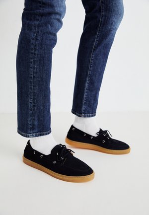 Båtsko - navy