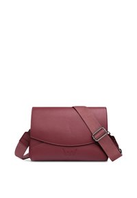 Burgunderrote Leder-Umhängetasche mit einem verstellbaren Tragegurt, einem magnetischen Klappverschluss und geprägtem Logodetail auf der Vorderseite.
