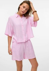 Vero Moda VMLINN NOOS - Shorts - bonbon