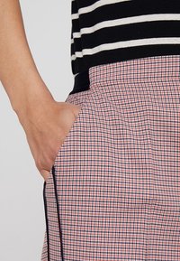 OPUS Spodnie materiałowe