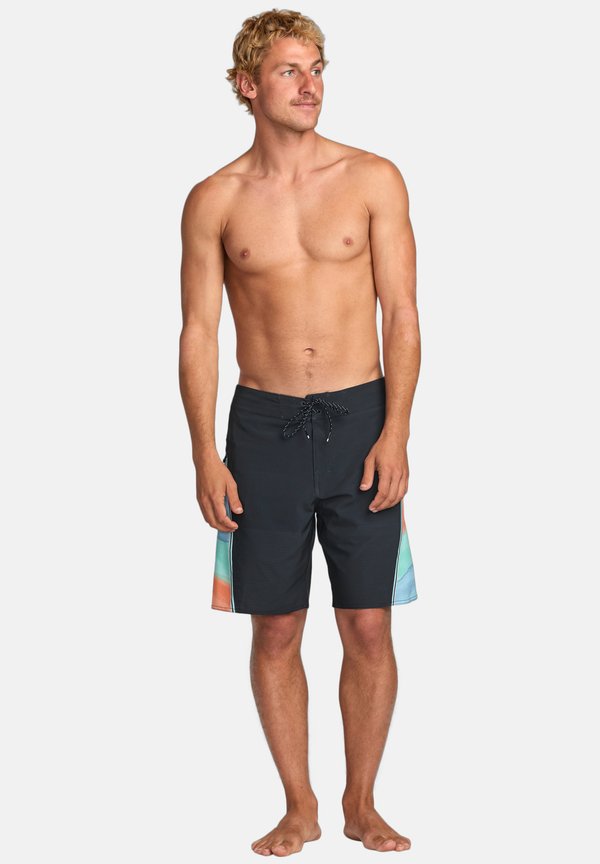 STRADDIE AIRLITE - Swimming shorts - nvy