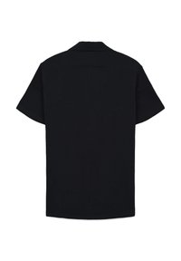 Camicia nera a maniche corte con colletto, realizzata in tessuto leggero, con una texture liscia e una vestibilità comoda.