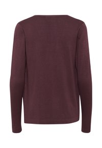Burgunderfarget langermet genser med rund hals, ribbede mansjetter og nederkant. Glatt tekstur, minimalistisk design, ingen synlige mønstre eller maskinvare.