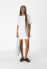 Abercrombie & Fitch T-SHIFT LINEN MINI  - Päevakleit - brilliant white