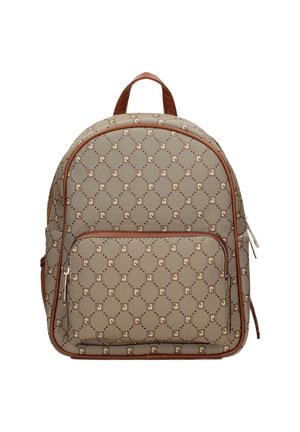 Zaino in tessuto marrone con motivo geometrico, rifiniture in pelle, anello superiore e due cerniere sulla parte frontale per accedere ai compartimenti principale e anteriore.