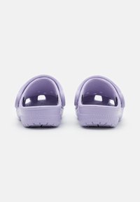 Crocs CLASSIC UNISEX - Badsandal - lavender