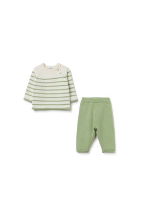 SET WITH STRIPED PATTERN - Strickpullover - white green