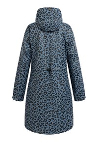 Imperméable à capuche imprimé léopard bleu, fabriqué en matériau imperméable, avec des manches longues et un cordon de serrage à la taille pour ajuster la silhouette.