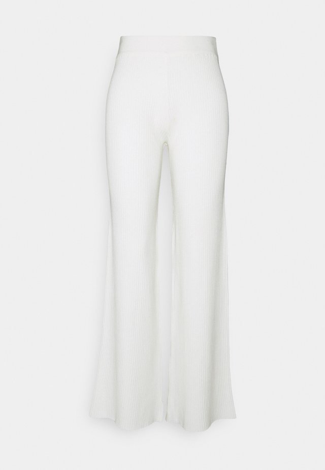 NA-KD X ZALANDO EXCLUSIVE RIBBED PANTS - Stoffhose - offwhite
