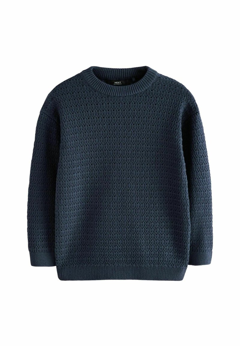 Maglione a maglia blu navy con un motivo testurizzato, colletto rotondo a coste e polsini. Vestibilità rilassata con maniche lunghe e senza hardware visibile.