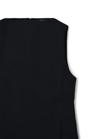 Schwarzes ärmelloses Kleid mit hohem Ausschnitt, glatter Textur und zwei seitlichen Taschen. Verfügt über einen dezenten Reißverschlussverschluss auf der Rückseite.
