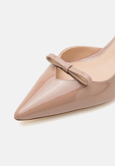 Stuart Weitzman TULLY SLINGBACK - Pantofi clasici cu toc - fawn