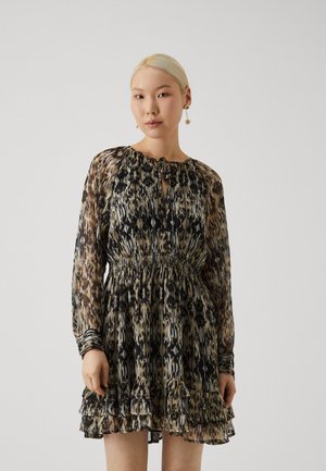 ONLVIVA LIFE LAYER DRESS - Day dress - walnut