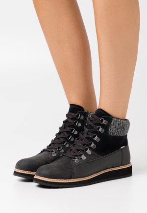 TOMS, Schnürstiefelette - black