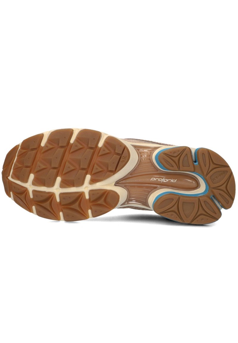 Laufschuhsohle aus einem strukturierten, gummierten Material in Braun und Beige. Verfügt über dreieckige Profilierungen für besseren Halt, mit blauen Akzenten entlang der Kanten.