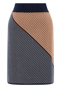 Jupe crayon en maille avec des rayures blanches diagonales, divisée en sections bleu marine et marron, avec une large ceinture bleu marine.