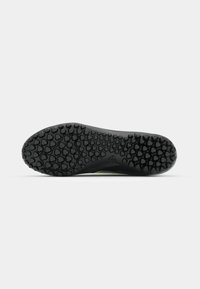 adidas Performance F50 CLUB TF - Fodboldstøvler til kunstgræs - core black/iron metallic/lucid lemon