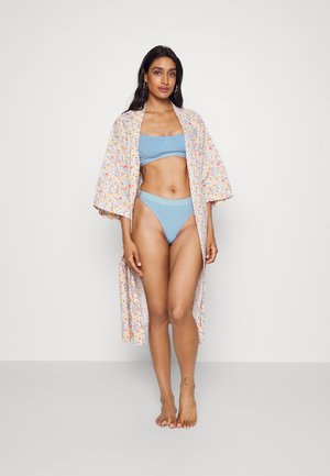 SEAMLESS STRAIGHT NECK BRALETTE 2 PACK - Bustier - soft mauve hot cocoa/country air vivid blue