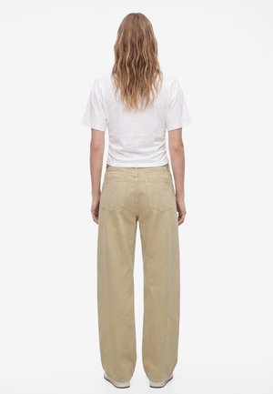 Koton, RUCHED T-SHIRT. - T-Shirt basic - beige