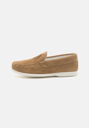 Versace DRIVER MEDUSA PRINT - Zapatos sin cordones - camel