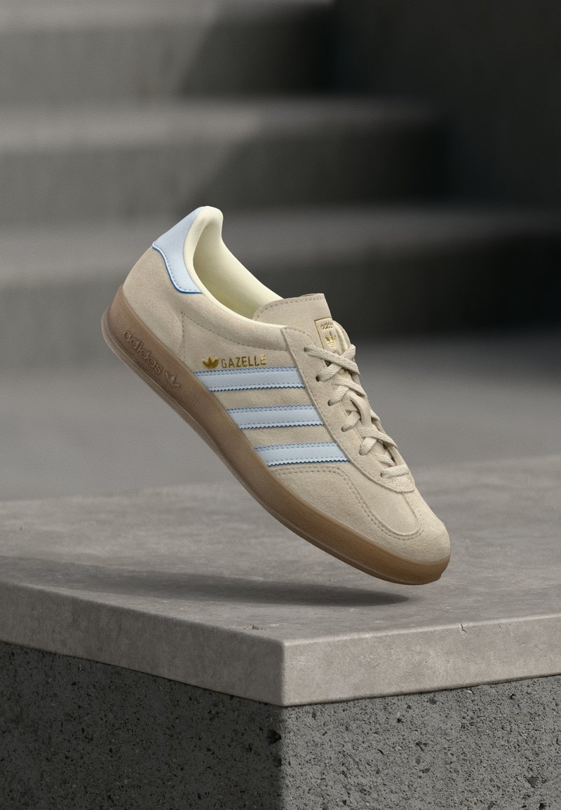 adidas Originals GAZELLE INDOOR beige/halo blue/off-white