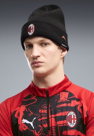 Puma, AC MILAN FTBLESSENTIALS BEANIE UNISEX - Gorro - black-for all time red