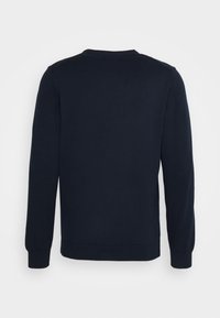 Σκούφος ναυτικού μπλε χρώματος, μείγμα βαμβακερού υφάσματος, στρογγυλή λαιμόκοψη, μακριά μανίκια, ραμμένα μανίκια και τελείωμα, λεία υφή, χωρίς ορατά γραφικά ή σχέδια.