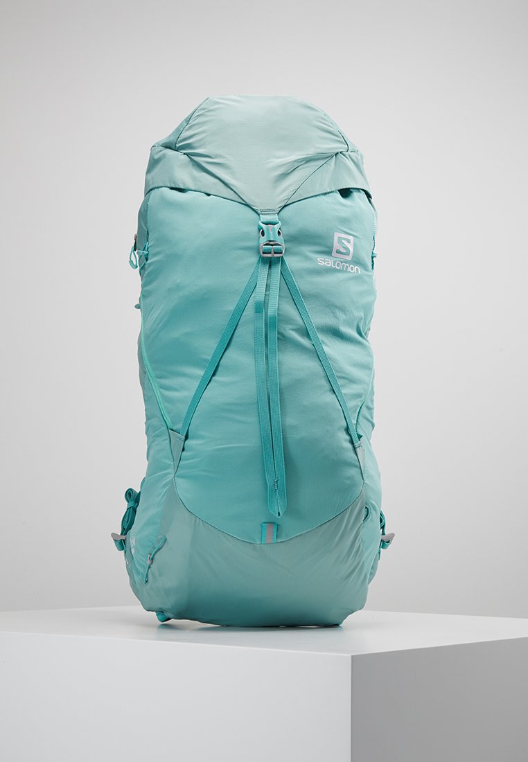 salomon out night 28