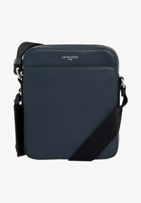 Unausgewählt, crepuscule-noir