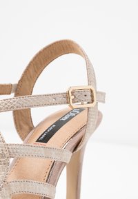 s.Oliver BLACK LABEL High heeled sandals - gold