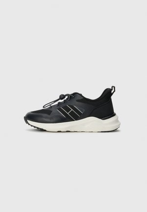 KLAY UNISEX - Športni copati - black