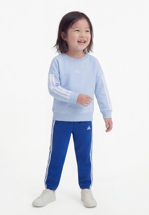 adidas Performance INFANTS 3 STRIPES FT JOGGER 240 SET  - Survêtement - glow blue/white