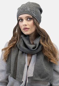 Vivisence Beanie - dark grey