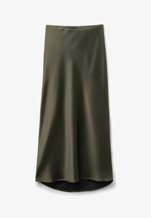 Falda midi de satén verde oliva con una ligera silueta en línea A y un sutil dobladillo asimétrico.